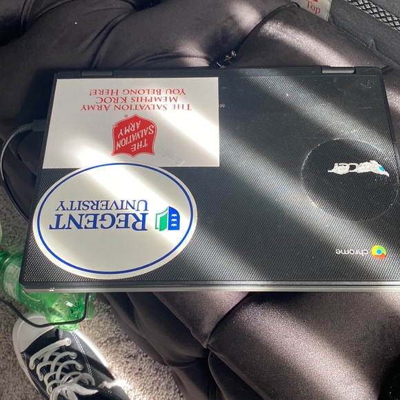 Lightly used laptop - Picture 2 of 2